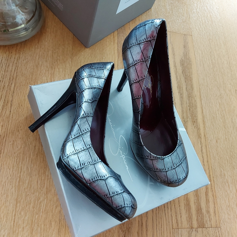 Jessica Simpson Heels👠🛍